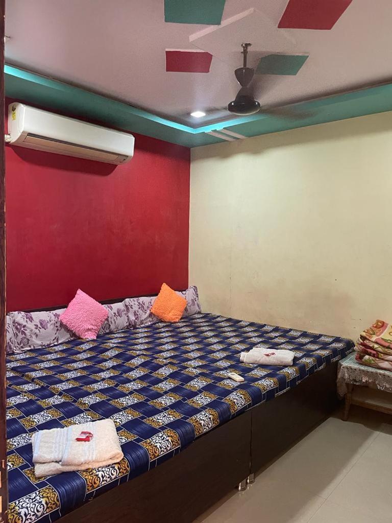 New Yanti Guest House Ujjain Eksteriør bilde