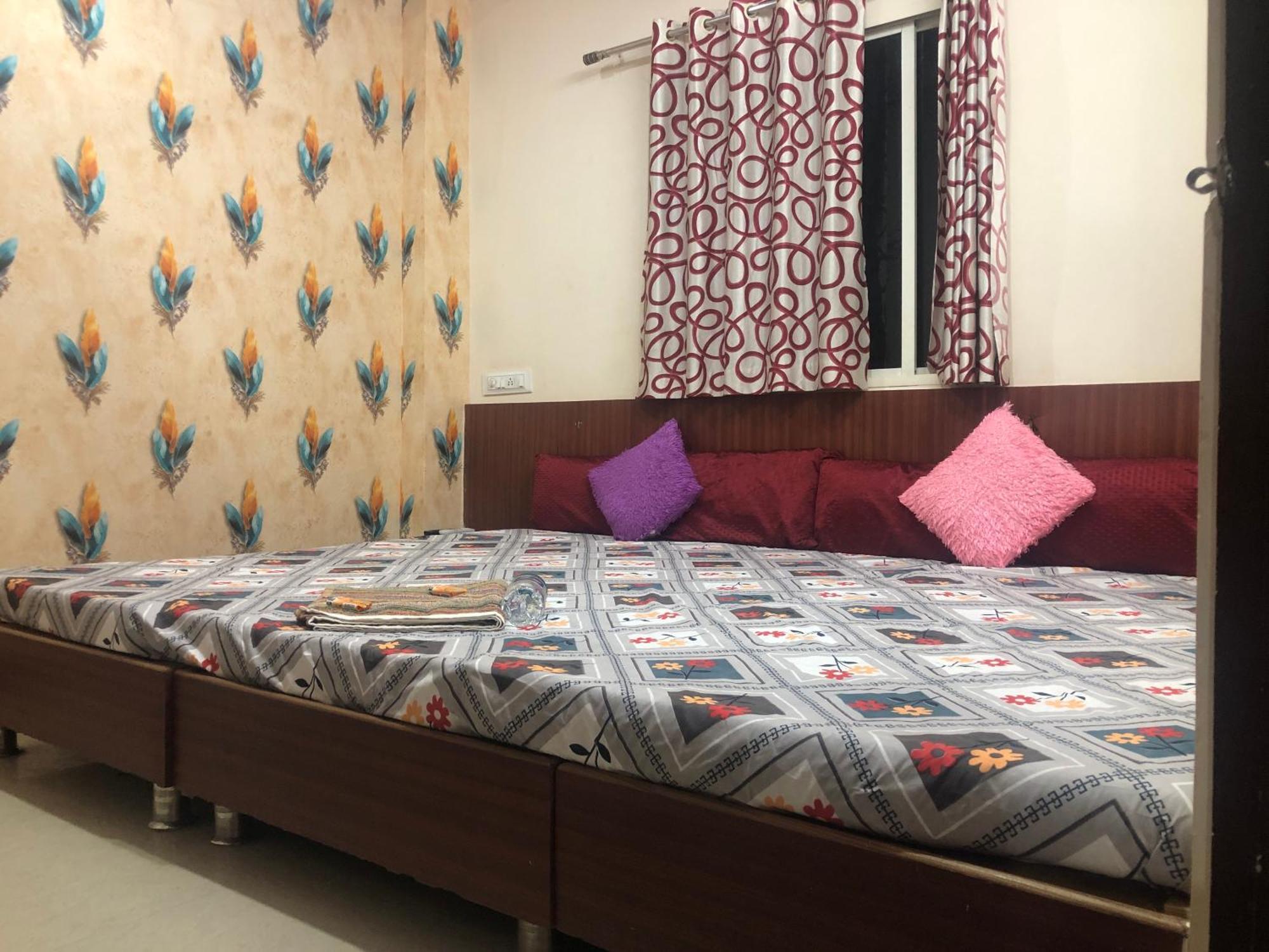 New Yanti Guest House Ujjain Eksteriør bilde